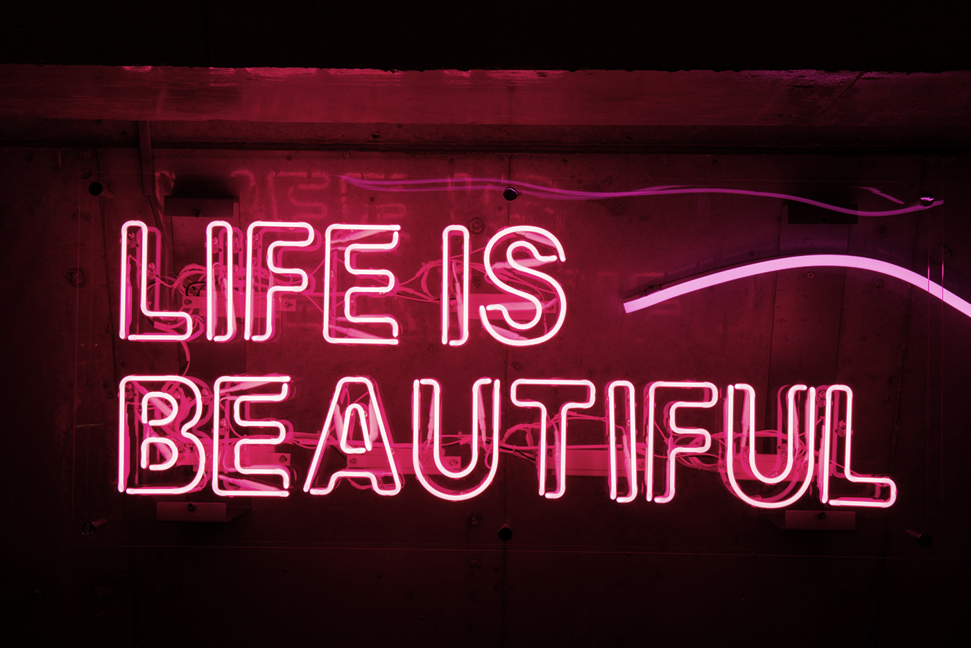 CONDITIONING BAR LIFE IS BEAUTIFUL | LIFE IS BEAUTIFUL Inc. | ライフイズビューティフル株式会社